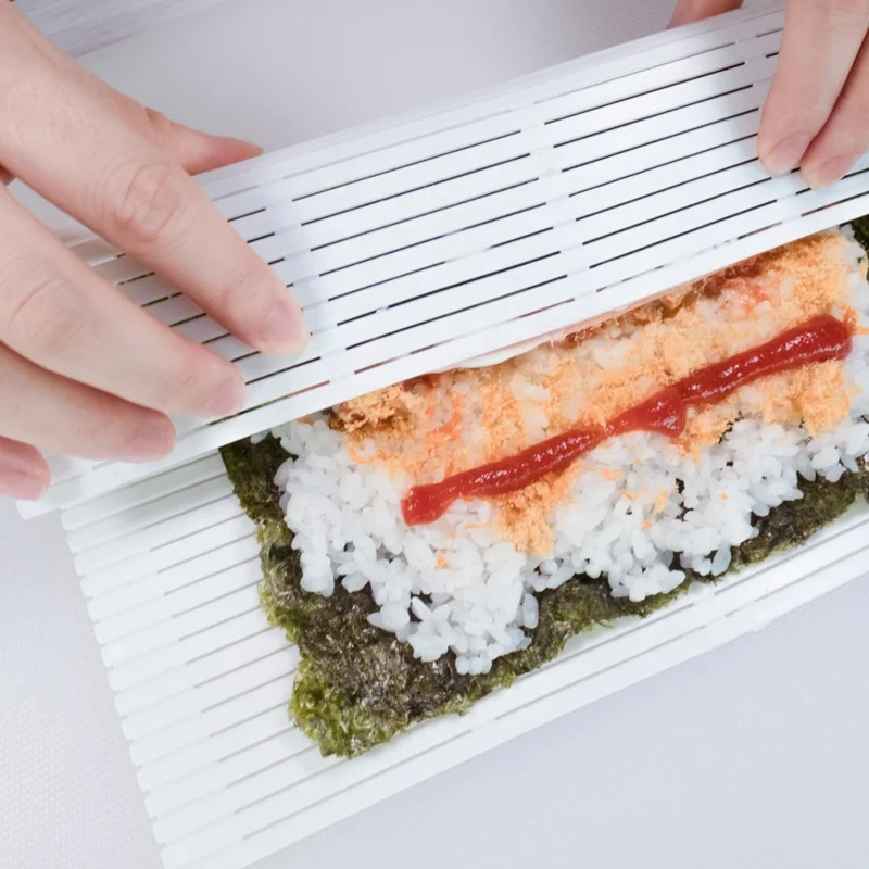 Cooking Accessories Japanese Food Rice Roll Mold DIY Plastic Sushi MaKing Rolling Mat Sushi Tools
