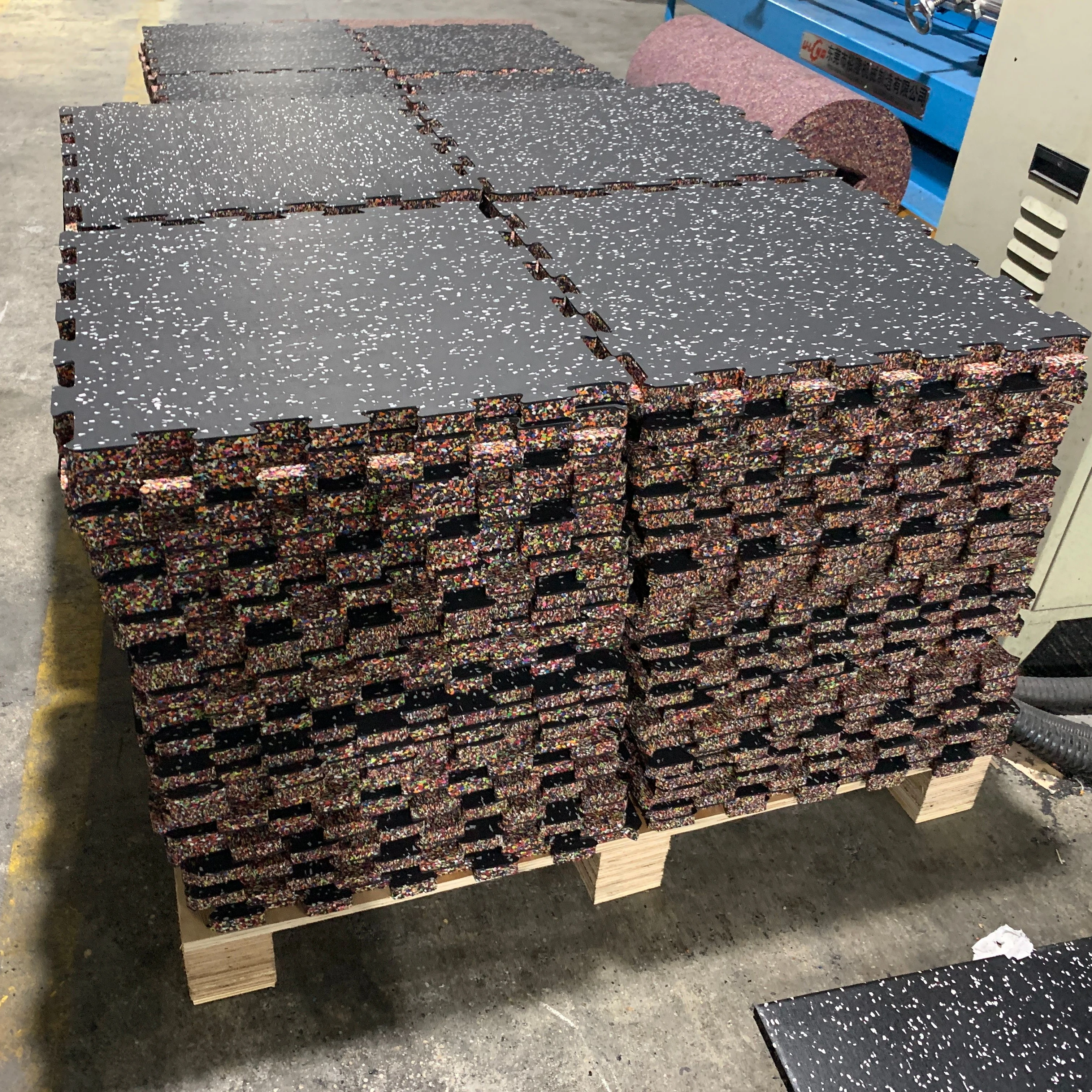 Factory hot selling high quality rubber gym mat rubber flooring gym rubber tiles gym matts exercise mat