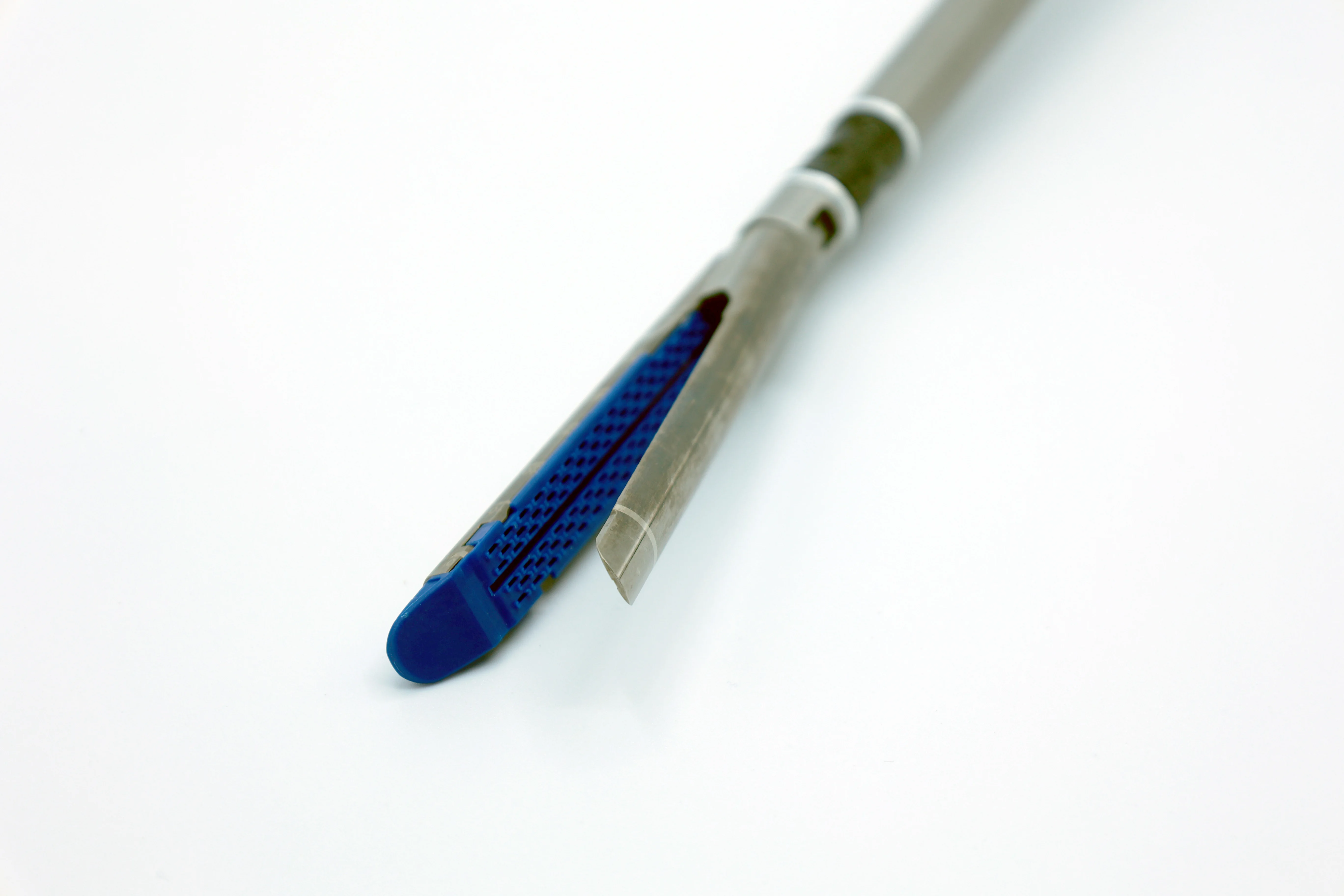 Одноразовый эндоскопический линейный резак-степлер с перезарядкой 60 мм