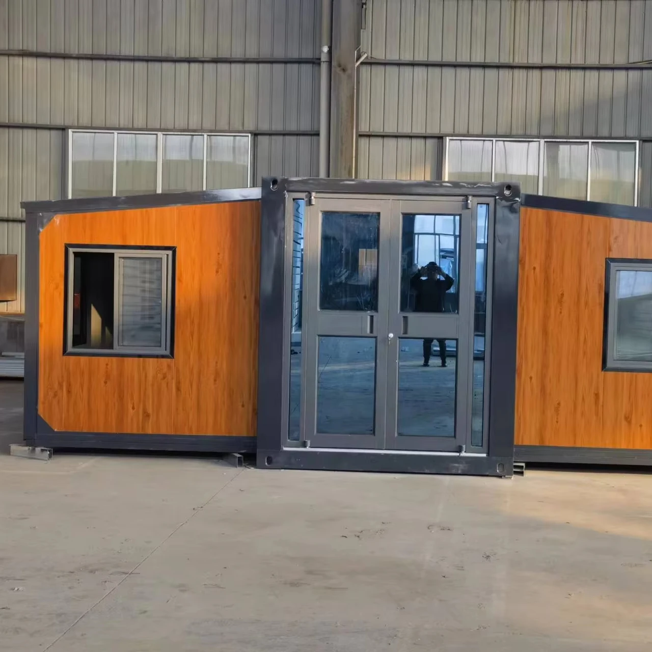20 ft  40ft 30ft length double wings  expandable container  house  export to euro  countries with one bedroom full set kitchen