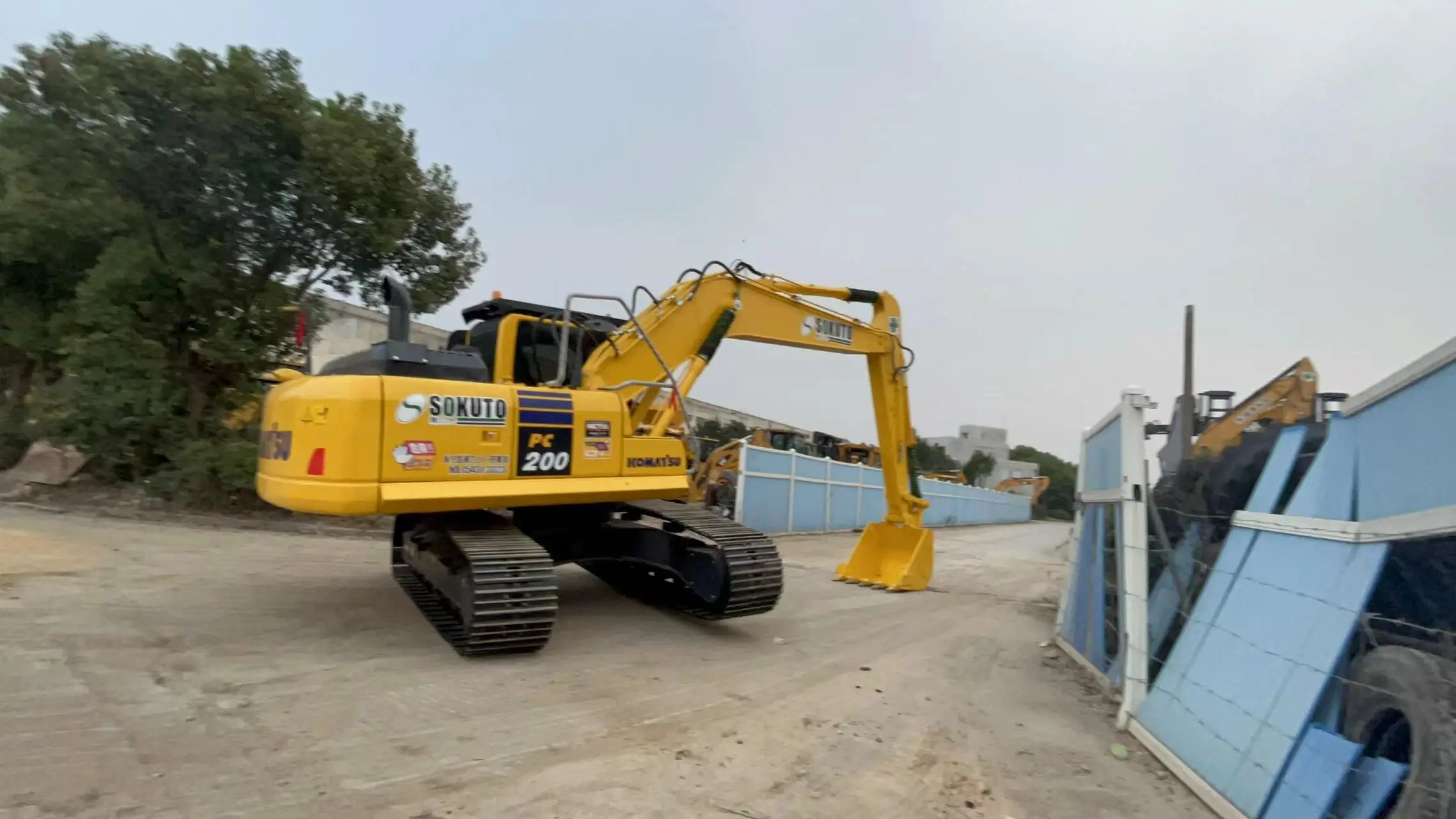 Japan Original used pc200-8 excavators  komatsu pc200 hydraulic crawler excavator 20ton second hand digger cheap price for sale