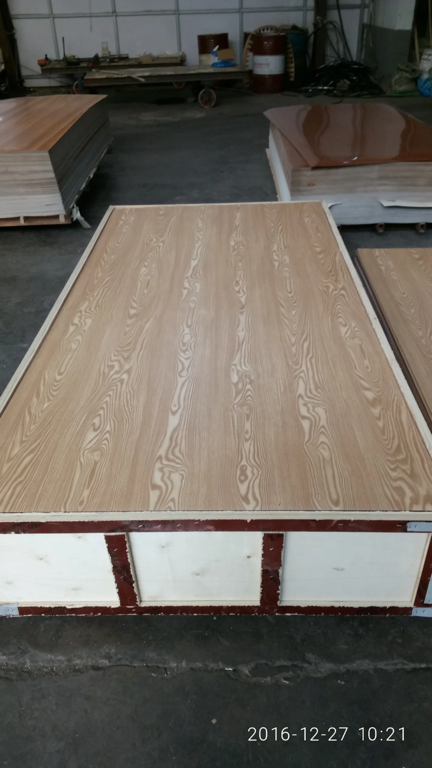 Глянцевая hpl formica 1220*2440*0 5 мм для рынка