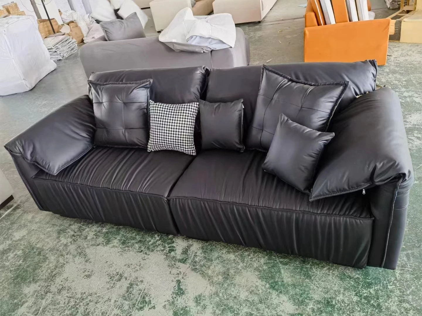 Italian minimalist cowhide sofa furniture set modern light luxury leather art living room L-shaped sofa elephant ear sofa set