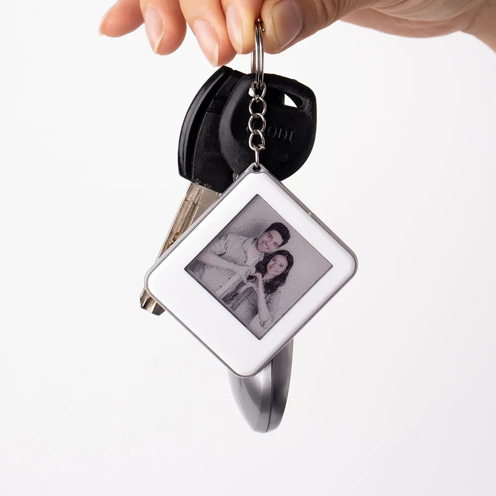 1.54 Inch Android Ios App Nfc Eink Epaper  White Label Smart Unique Keychain For Photo Display
