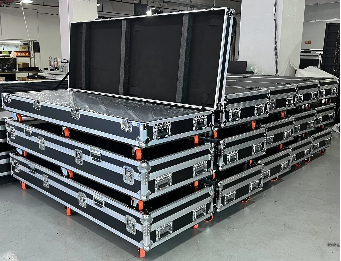 P2.5 Portable Smart Digital Advertising Player LED Screen Movable Flooring Standing Outdoor LED Poster Display with wheels