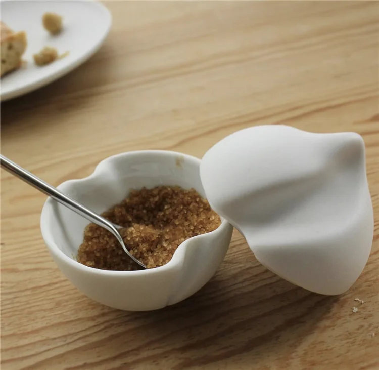 Ceramic manufacturers wholesale hot selling custom logo soy sauce dipping dish ceramic dipping bowl