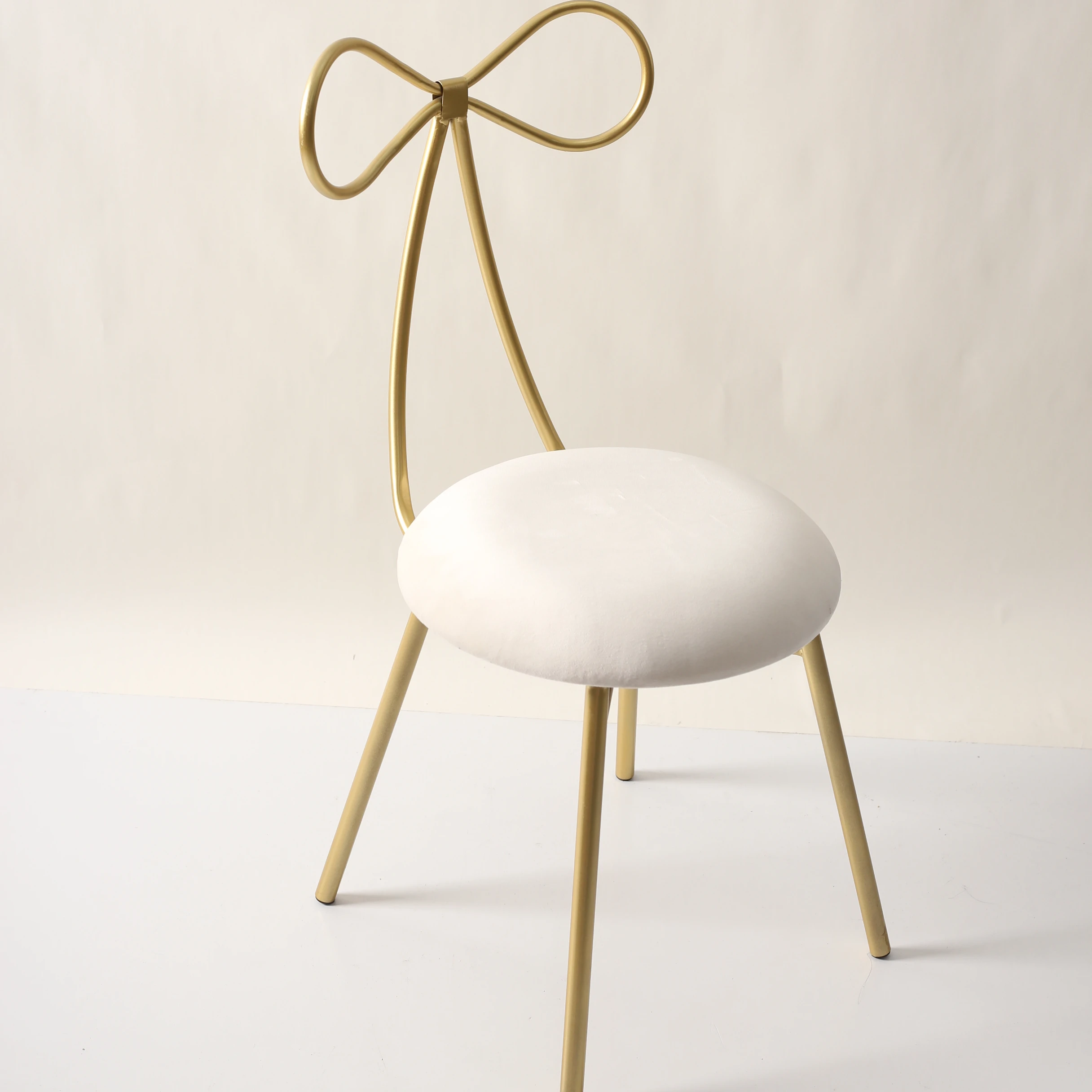 Golden Arts factory home furniture living room dinning bedroom modern luxury design velvet metal bowknot lazy back chair