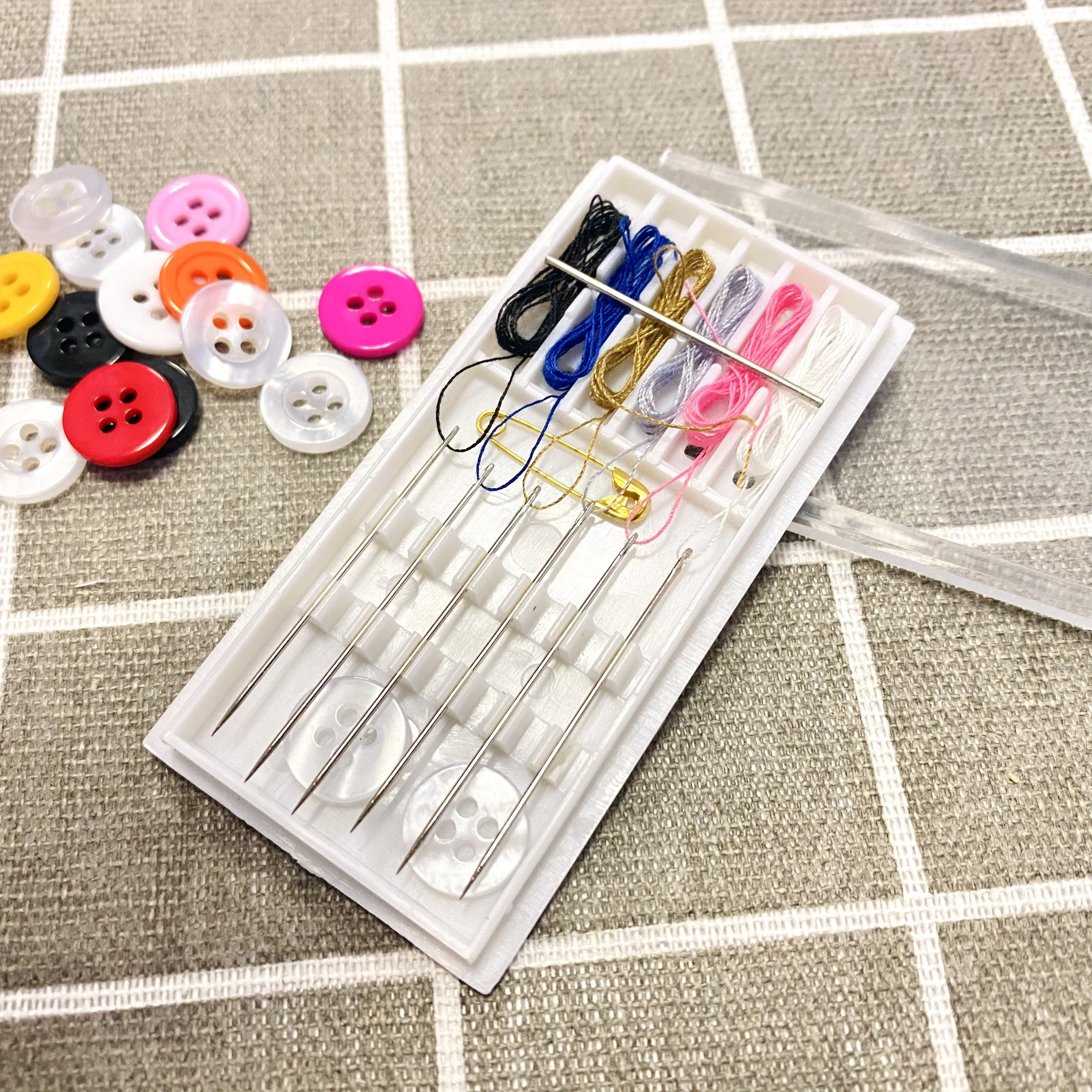 Дорожный швейный мини-набор, набор игл для отеля, набор швейных принадлежностей, коробка