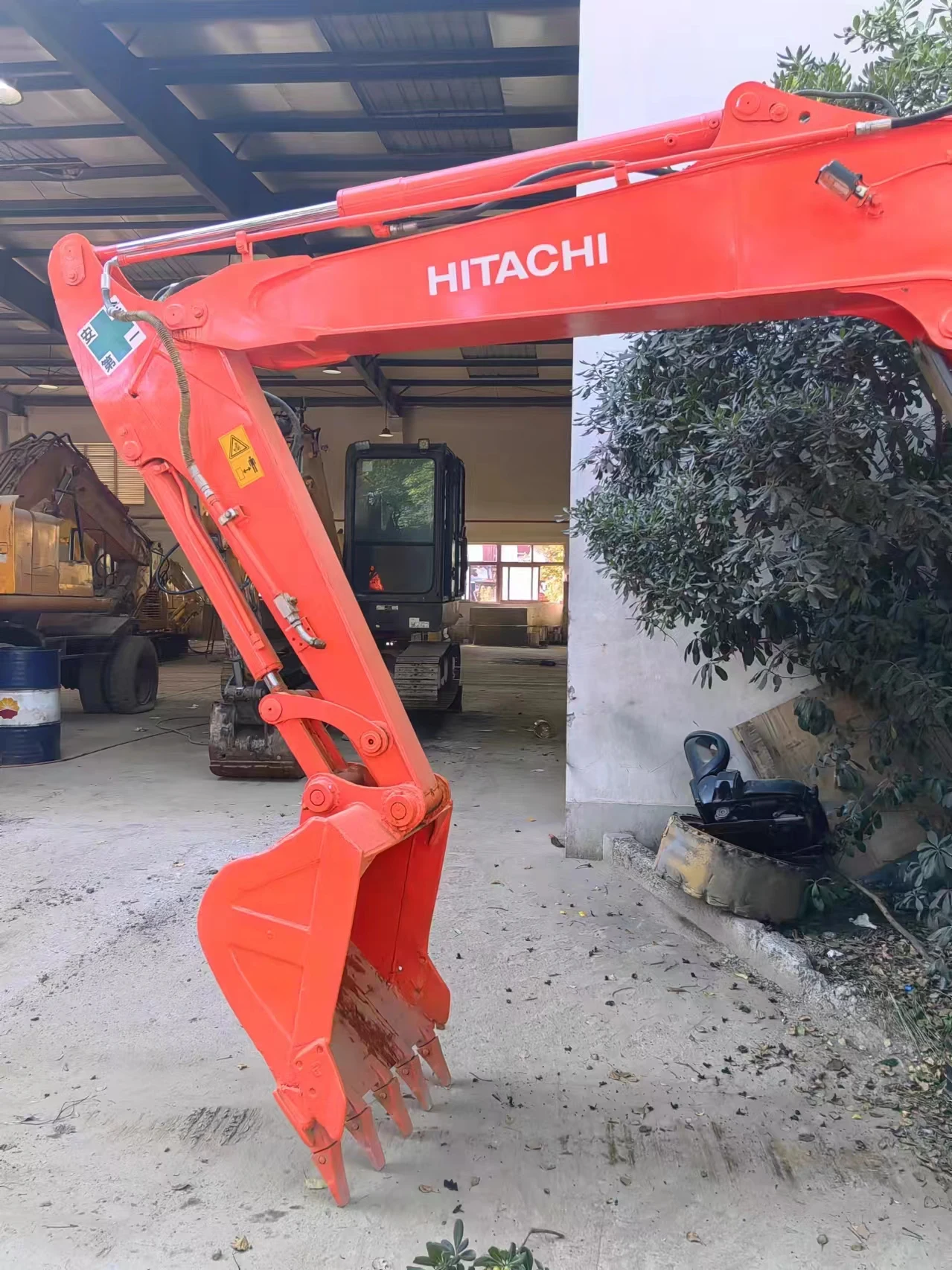 Экскаваторы Hitachi ZX60 60 ZAXIS 6 тонн 2013 год готовые к работе