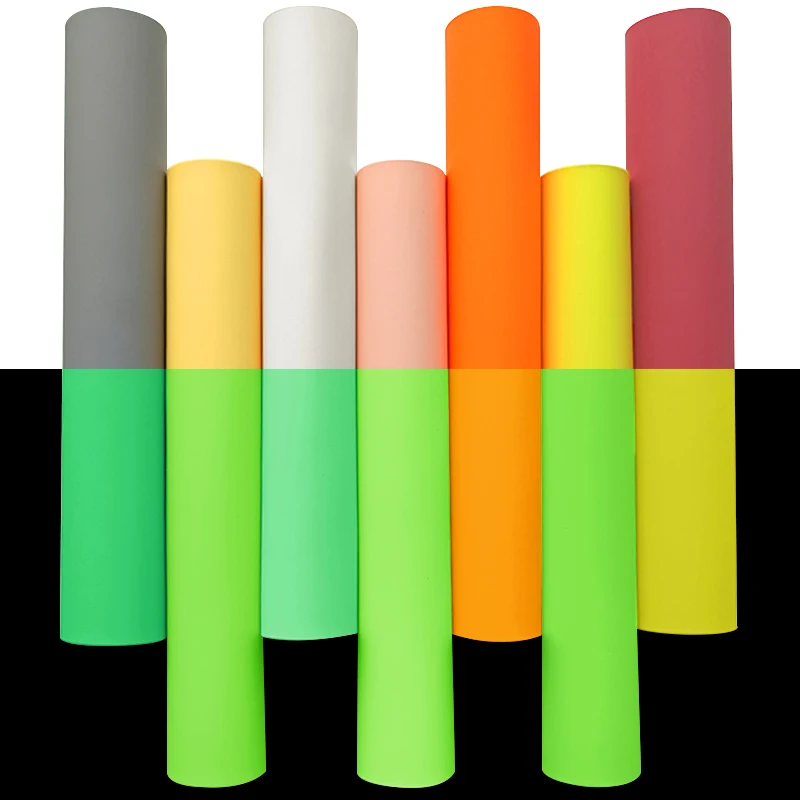 Thickness1mm Solid color Luminous leather for Cell phone cases and notebooks and toys PU Leather