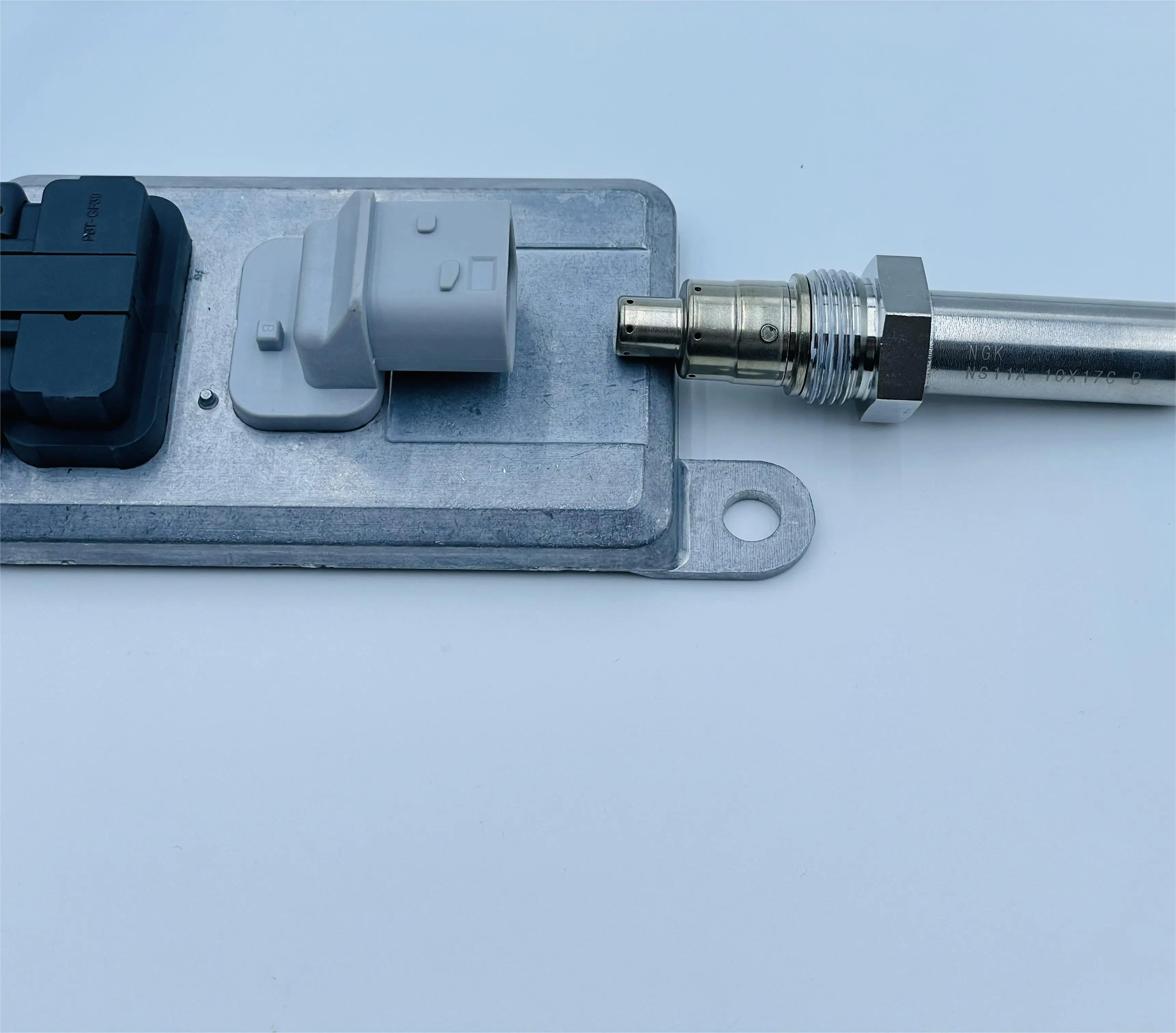 Factory Direct Supply 1154080017 5WK96722B Nitrogen Oxide Sensor For MAN Truck Nox Sensor 24V