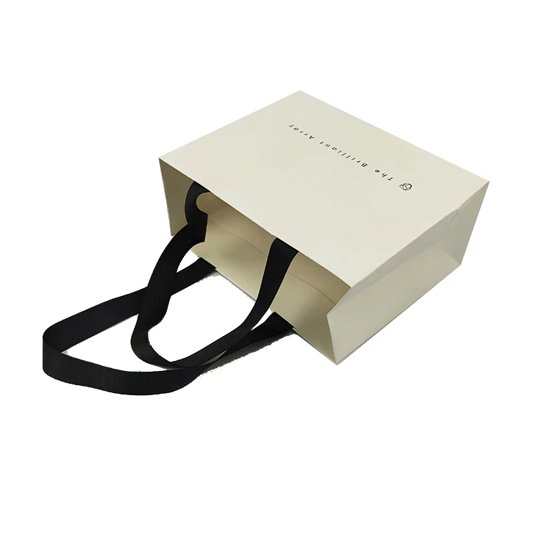 Hot selling custom white cardboard bags shopping mall commonly used bags gift box packaging bags