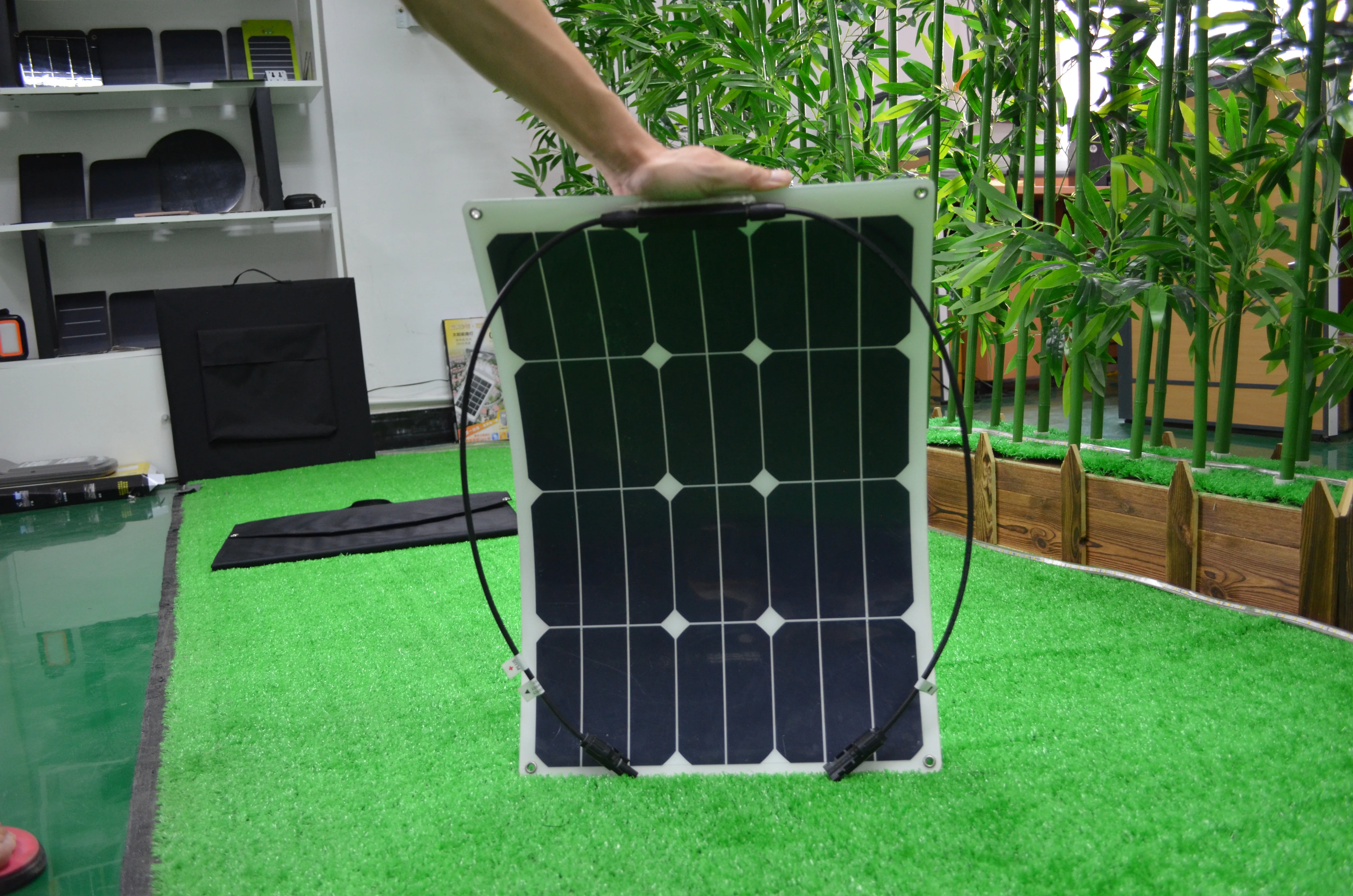 
DGsunlight high efficiency Multipurpose 30w 35w sunpower solar battery portable flexible solar panel 