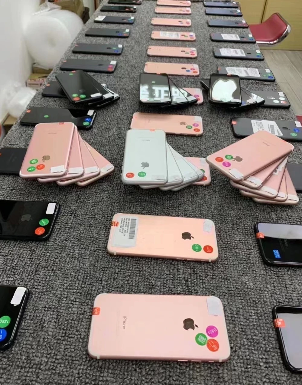 Second-hand Mobile Phone 3g 4.0-4 Mobile Phone with Big Battery