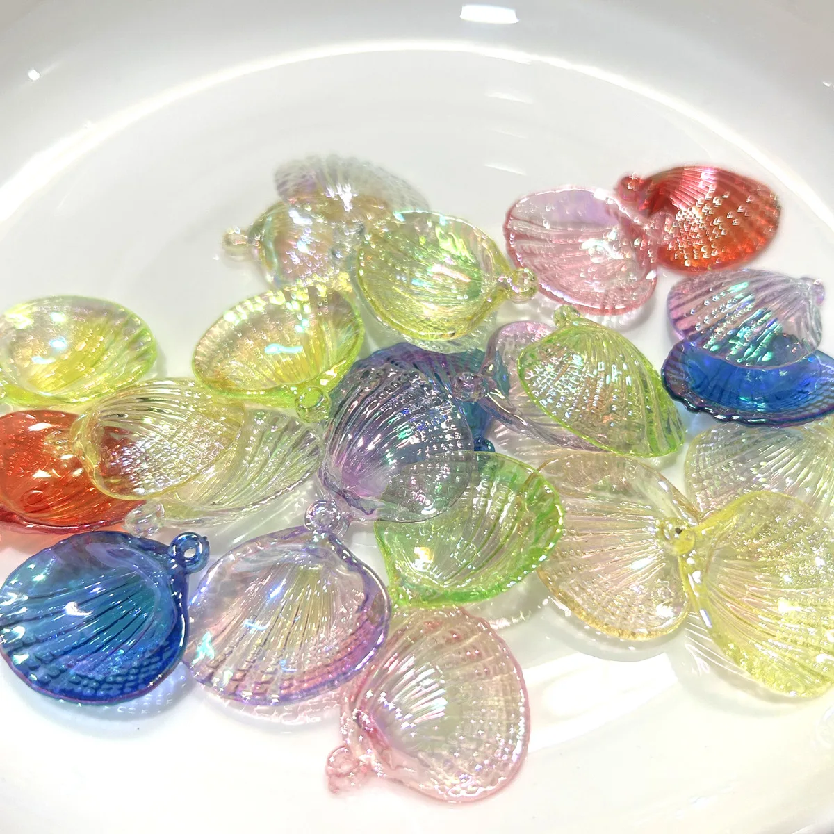 New Creative Shell Charms Bulk Ocean Shell Charm Resin Summer Sea Charms for Jewelry Necklace Bracelet Earring DIY Craft