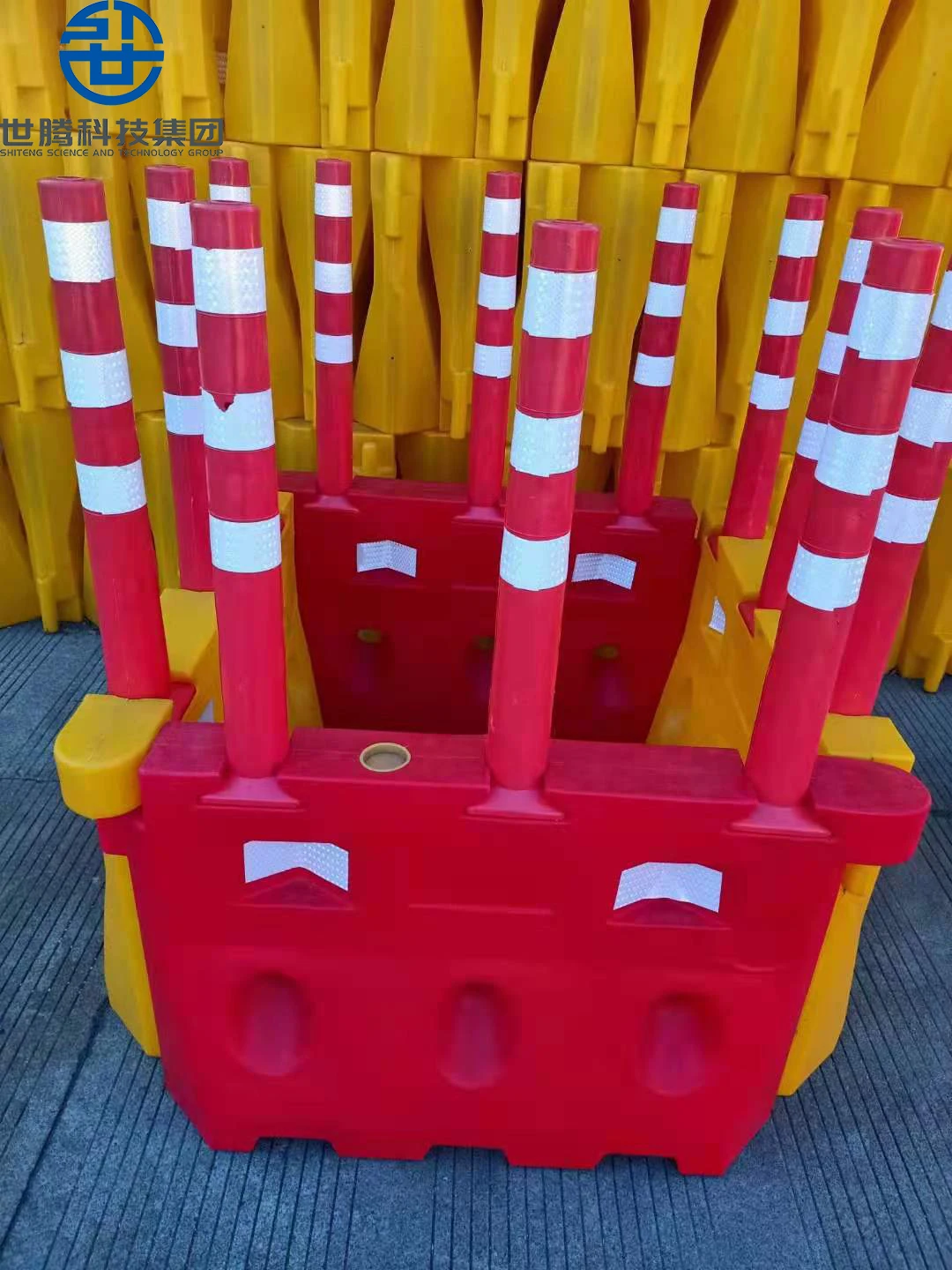 Yellow/red Plastic New Jersey Road Traffic Safety Barrier  Manufacturer of the customizable Water barrier