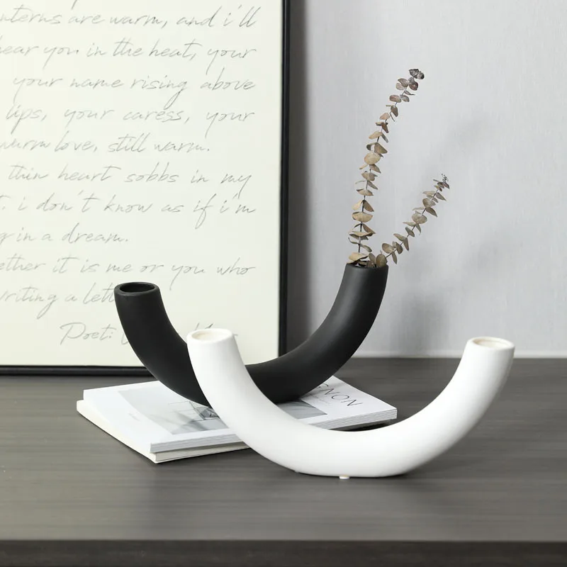 Wholesale White Black Morden Style Flower Vase Office Desktop Living Room Ceramic Vase For Home Decor