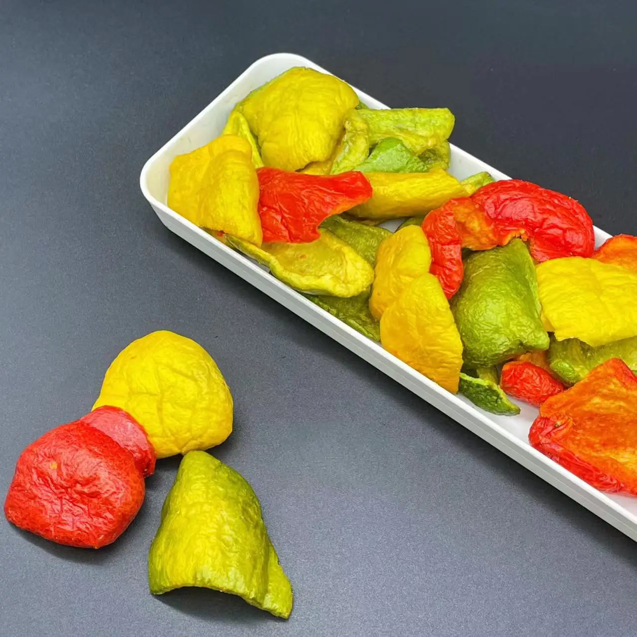 Вакуумная жареная закуска Микс овощные чипсы красный желтый зеленый перец здоровый сладкий