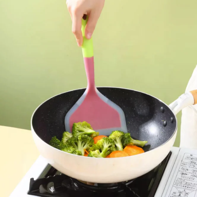 Силиконовая кухонная утварь