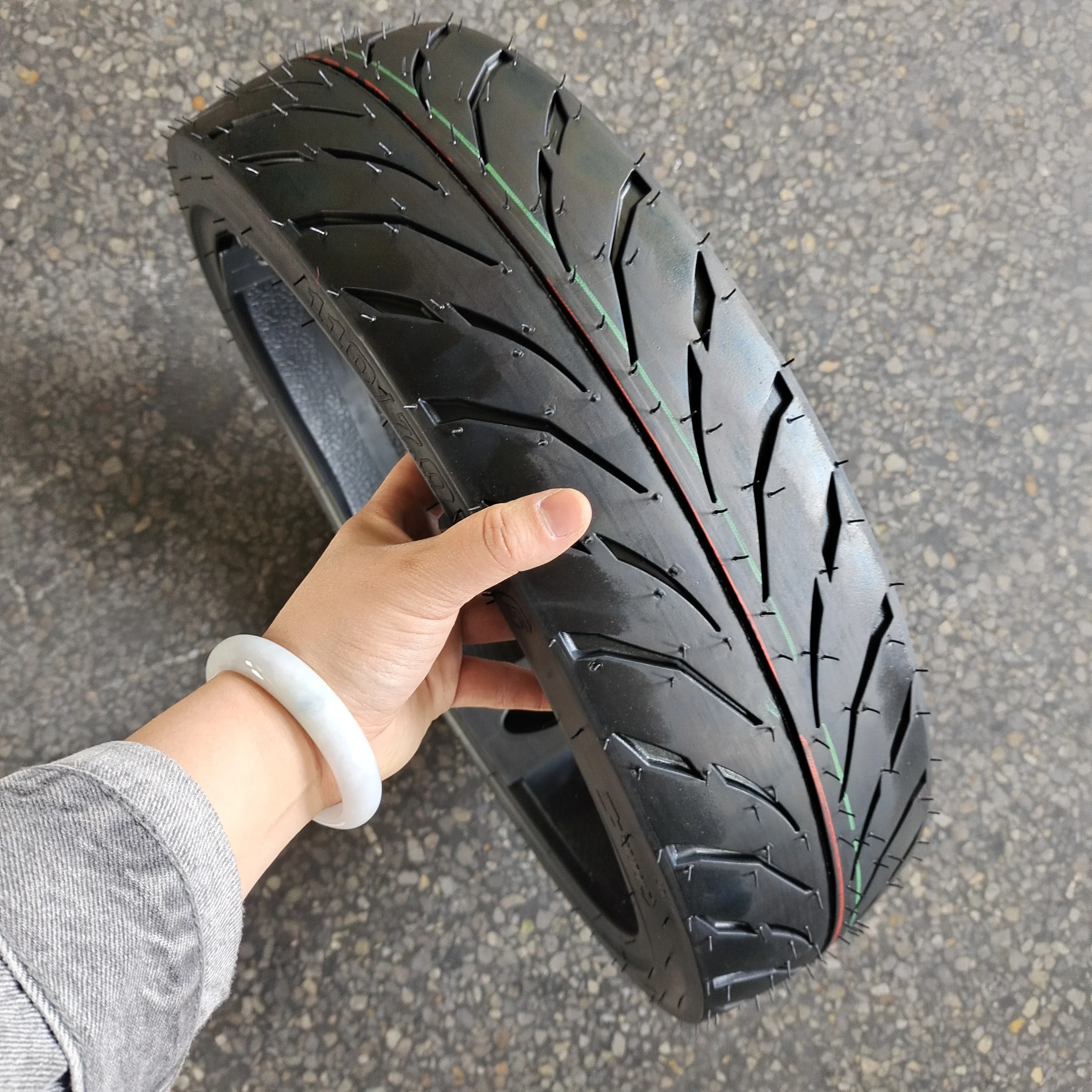 Распродажа китайские шины для мотоциклов 110/70-16