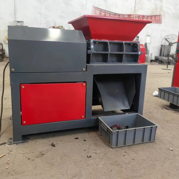 New Small Metal Shredder for Oil Drum Plastic Iron Sheet Crusher with Engine Bearing Gear Core Components