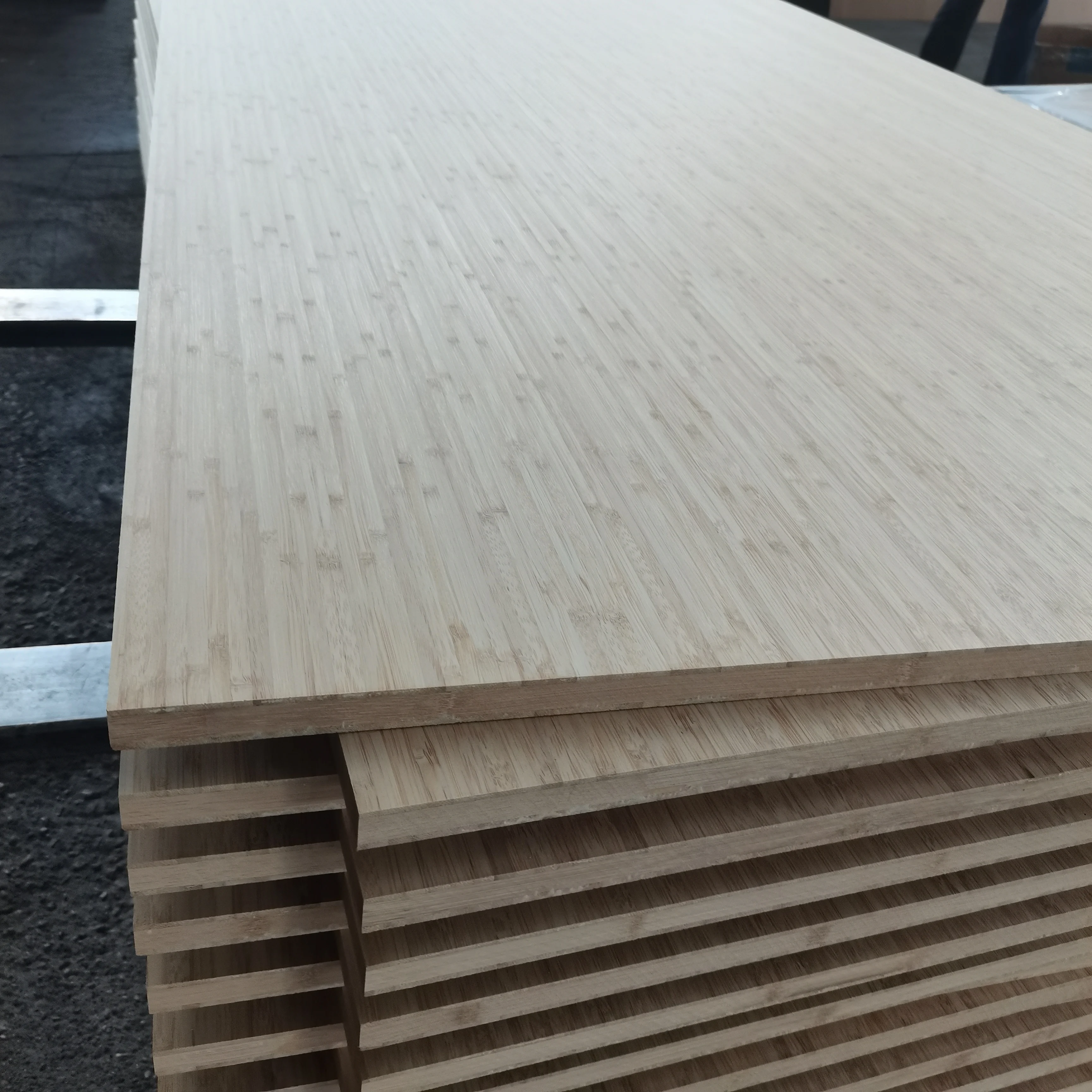 Natural and Carbonized Vertical Unfinished Bamboo Plywood 1/2 Inch Strong Bamboo Panel for Interior Building Bamboo Sheets