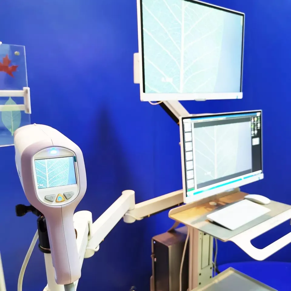 Portable Kernel Professional Medical Devices Colposcope For Gynecology KN-2200A Digital Colposcope