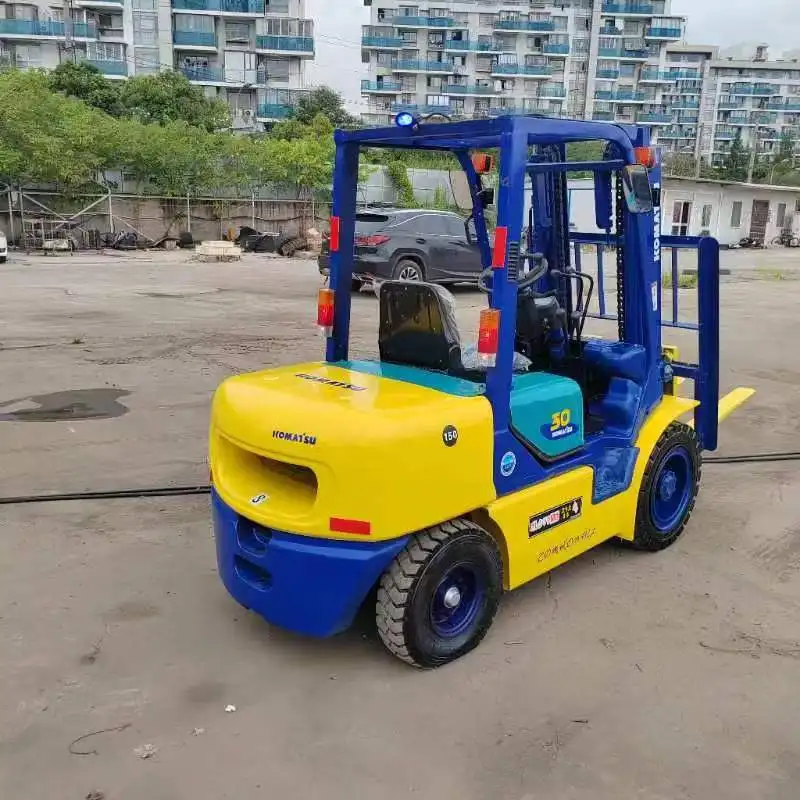 Used Komatsu forklift diesel 2.5 ton Japan Komatsu FD25T-17 FD25T-14 FD25T FD30T FD50 heavy duty diesel forklifts price low