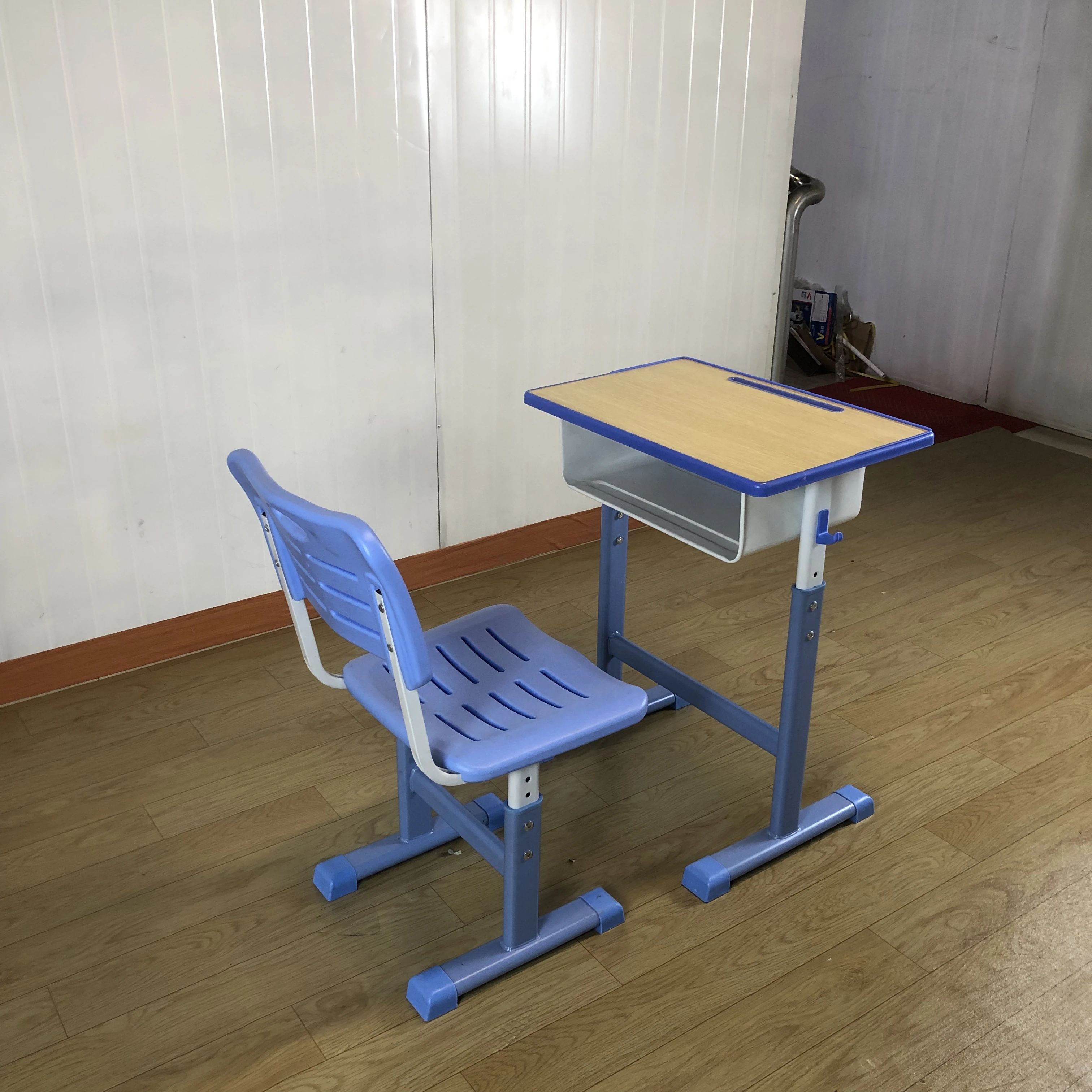 Elementary and Middle School Students School Learning Sets Classroom Tutoring Room Learning Desks and Chairs