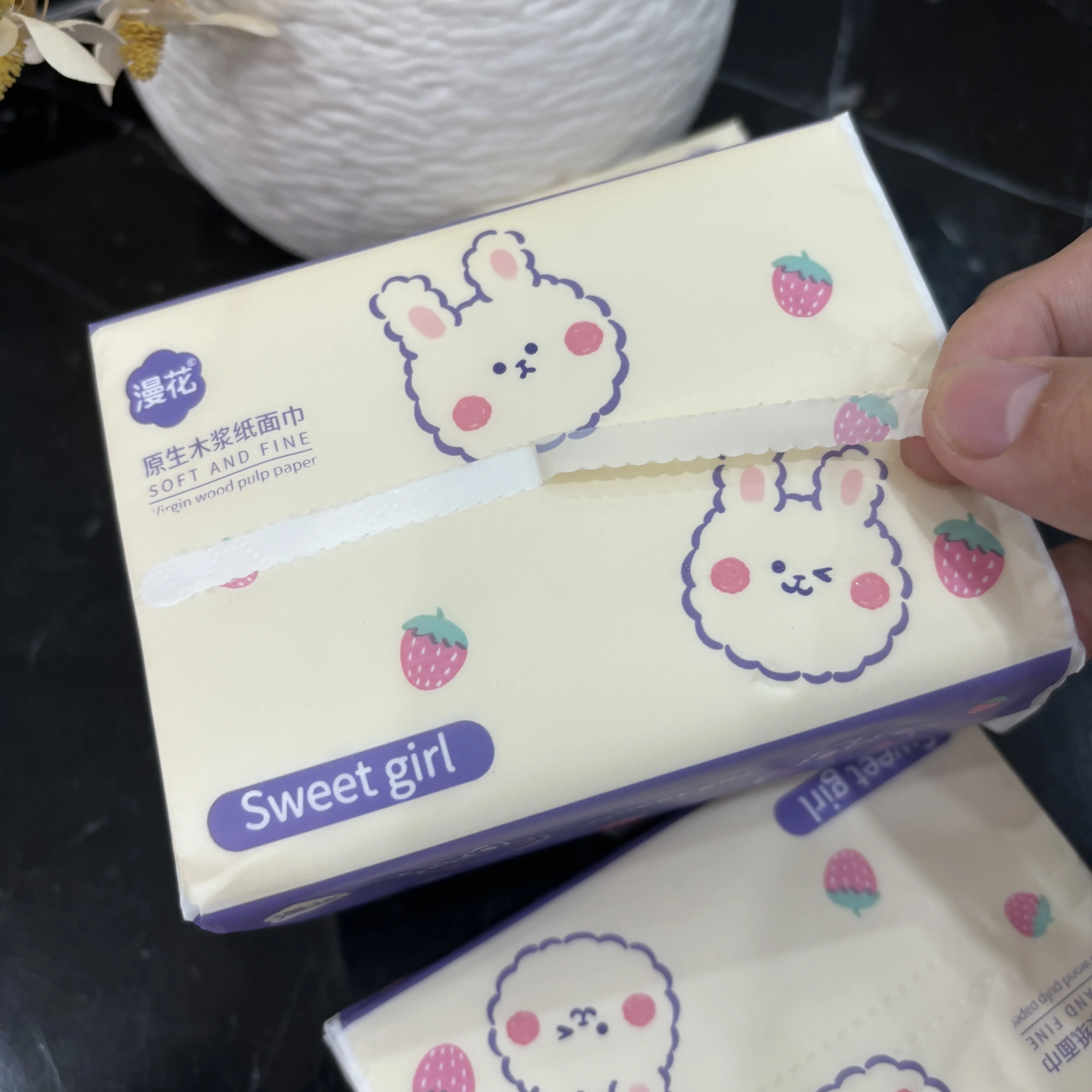 Daily Use Soft Premium Skin-Friendly Face Disposable Paper Tissue