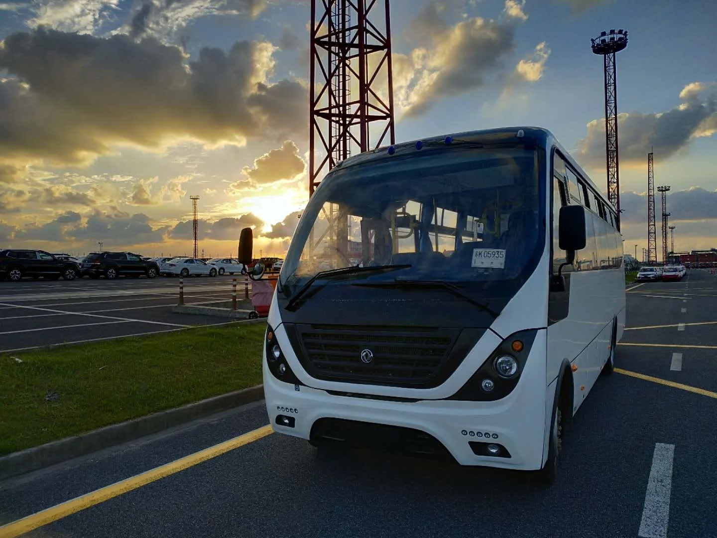 Горячая Распродажа городской автобус dongfeng inter 8 9