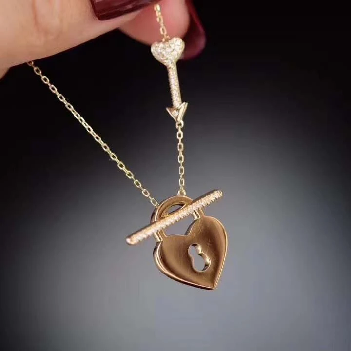 Wholesale Custom Jewelry Trendy Girlfriend Gift Key Lock Love Heart Pendant 18K Gold Natural Diamond Chocker Couple Necklace