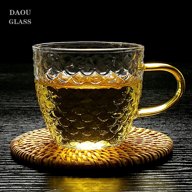 
Handmade clear glass tea sets come with teacups and filters 