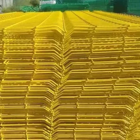 Заводская поставка 3D пышная оцинкованная сварная проволочная сетка забор треугольная с ПВХ покрытием оптовая цена