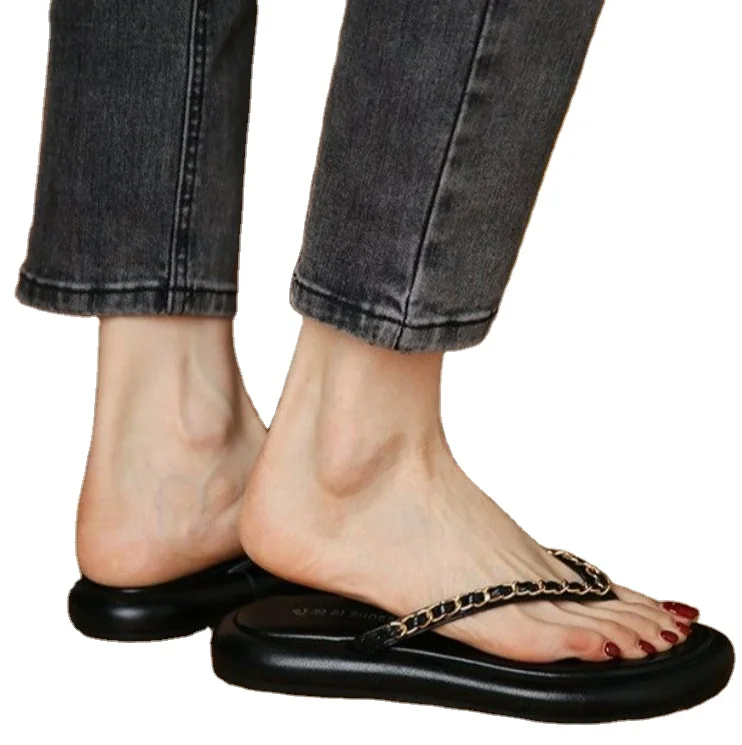 Модные летние пляжные шлепанцы с круглым носком