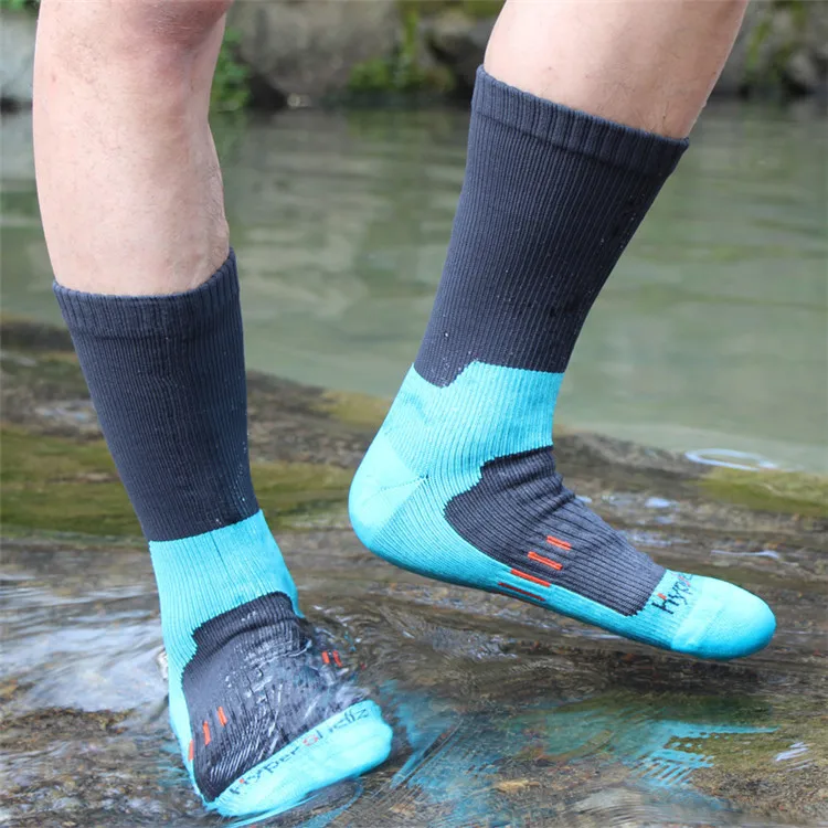 3 Layers Cheap Men Sports Breathable Crew Hiking Socks Wading Wudhu Waterproof Socks For Men