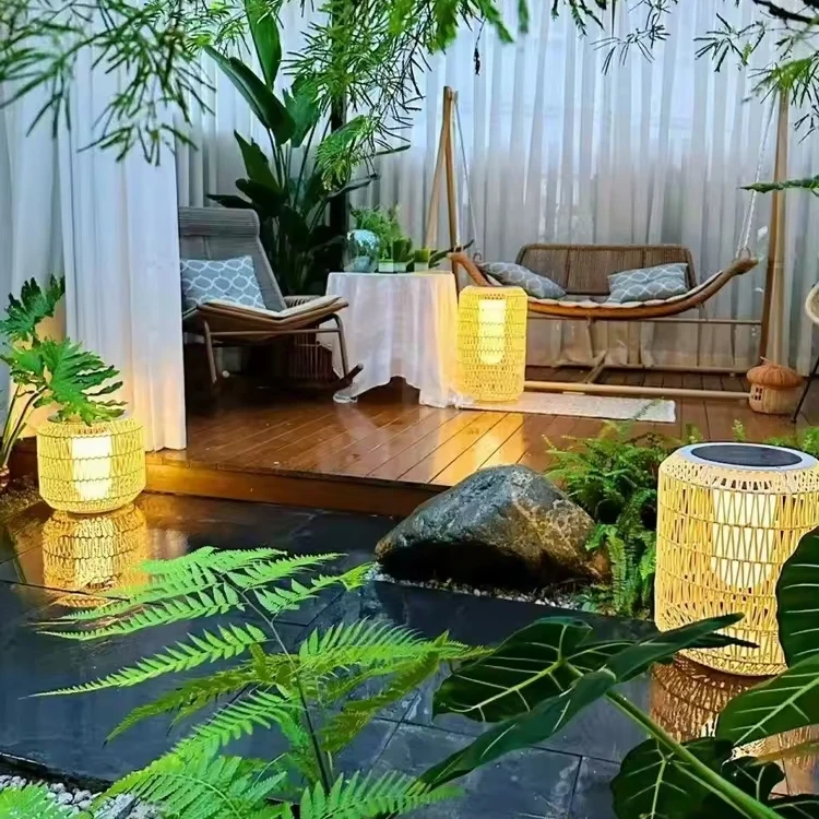 LED Hand-woven Hand Made Modern Garden Floor Lamp Wicker Shade Waterproof Glass Outdoor Rattan Floor Lamps