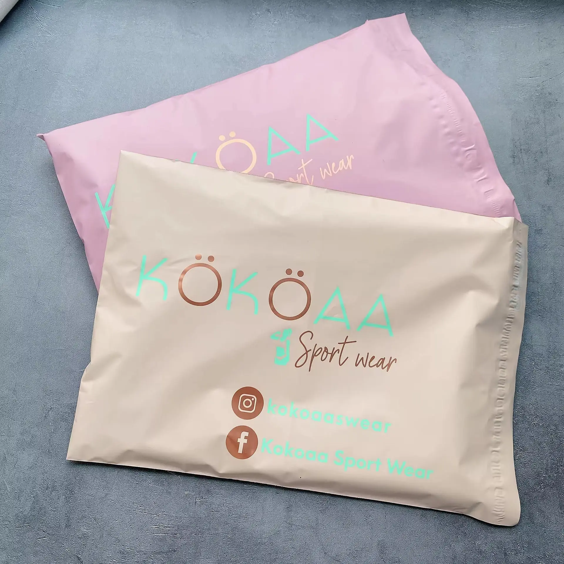 Cheap Christmas Poly Mailers Biodegradable Shipping Envelope Bag Heavy Duty Self Seal Plastic Mailing Packaging Bags For Clothes