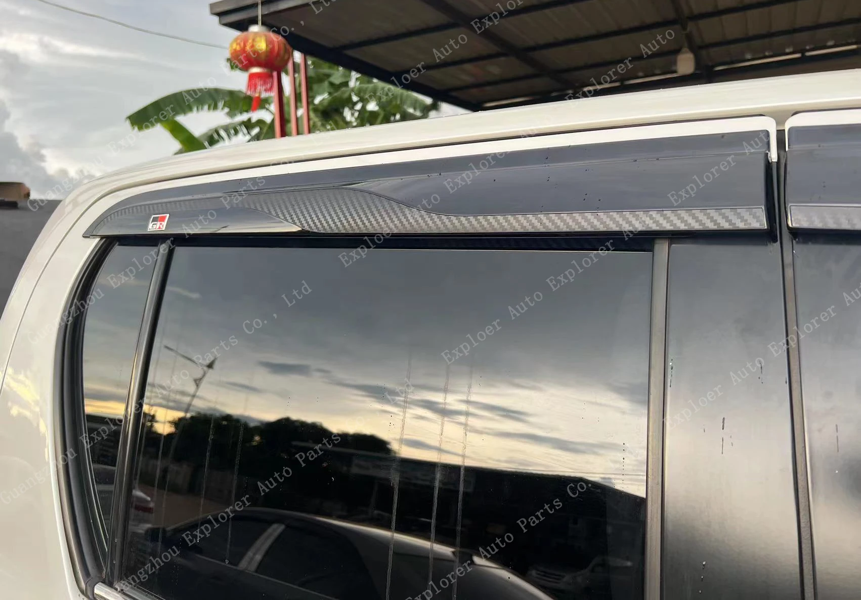 RAMAND Carbon Fiber Car Door Visor for Hilux GR Sun Shade Rain Guard Window Door Visor Rain Guard for Toyota Hilux GR Sport
