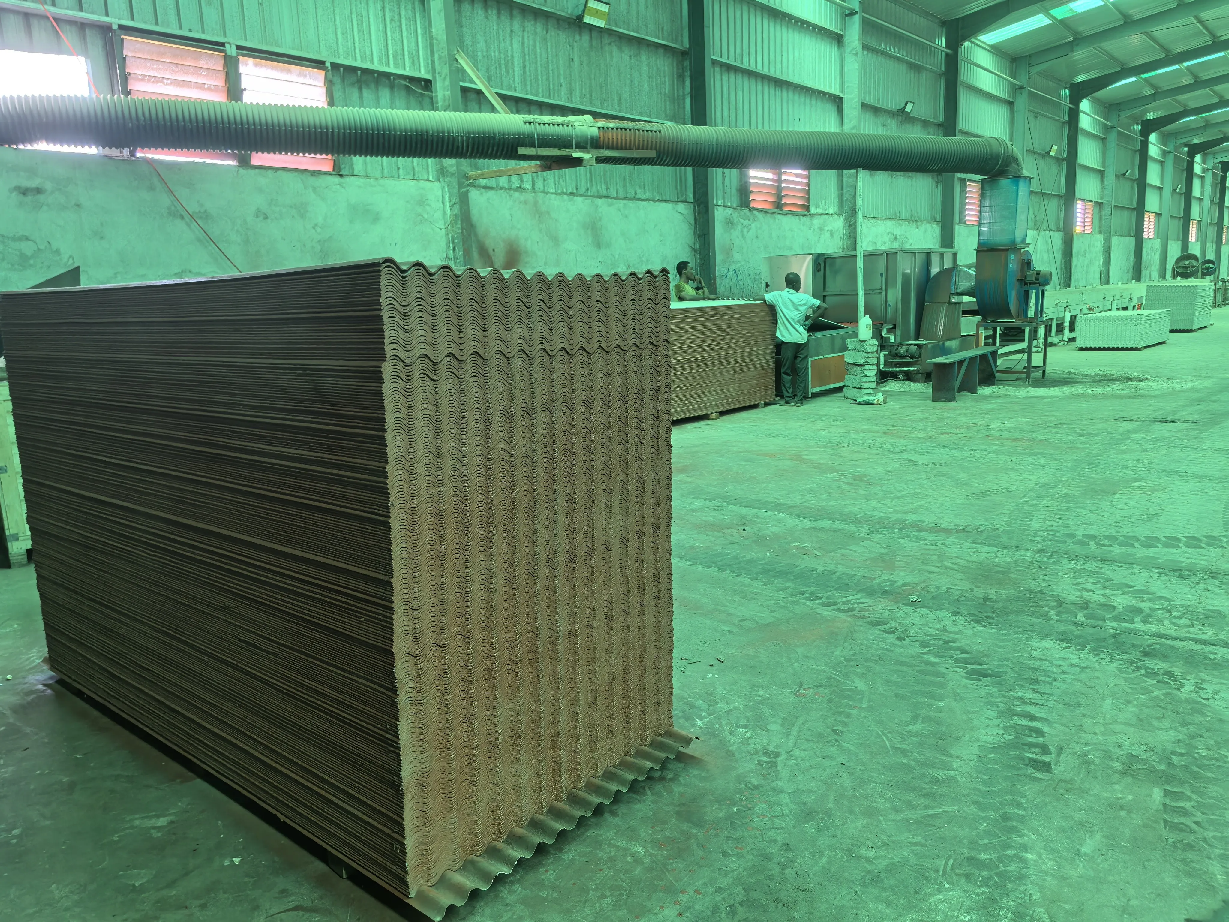 KUNDA 2024 Africa Local Factories Coast Roofing Cement Fiber Tiles 4*1050*2400 Local Factory Red Color Stock On Sale now