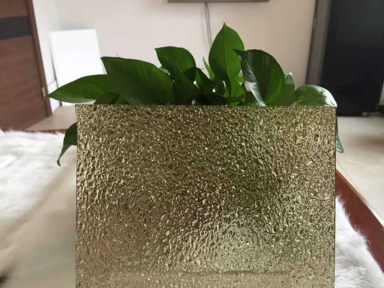 Manufacturer Price 3mm-8mm Clear Colored Figured Glass Decorative Pattern Glass Panel Patterned Glass