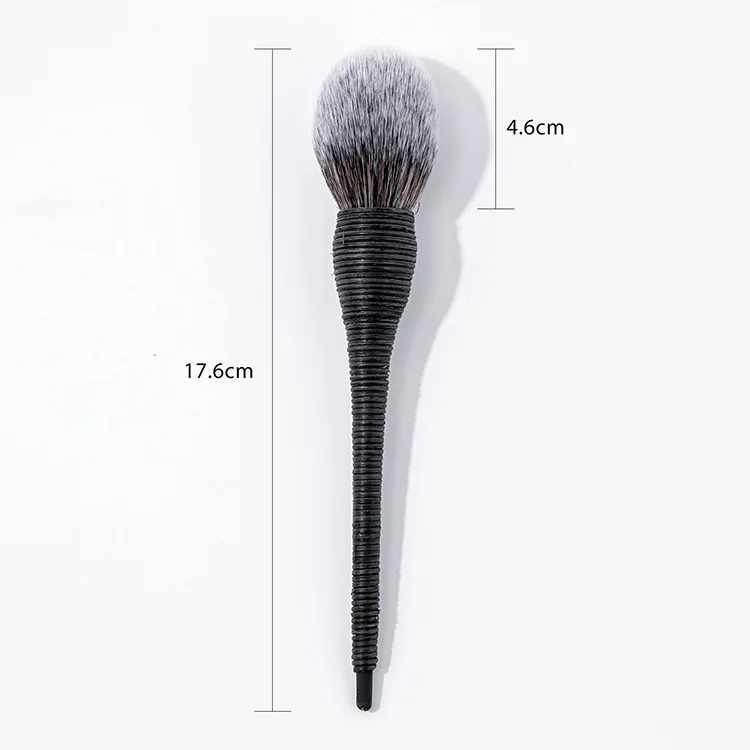 2023 New Style Natural Handmade Rattan Makeup Brush Foundation Powder Blush Brush Goat Synthetic Soft Hair Single Powder Brush
