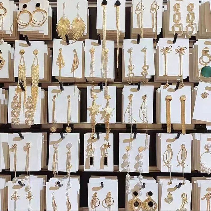 Wholesale Cheap Earrings Fashion and luxury Long Earrings For Women Earrings Mixed Lot