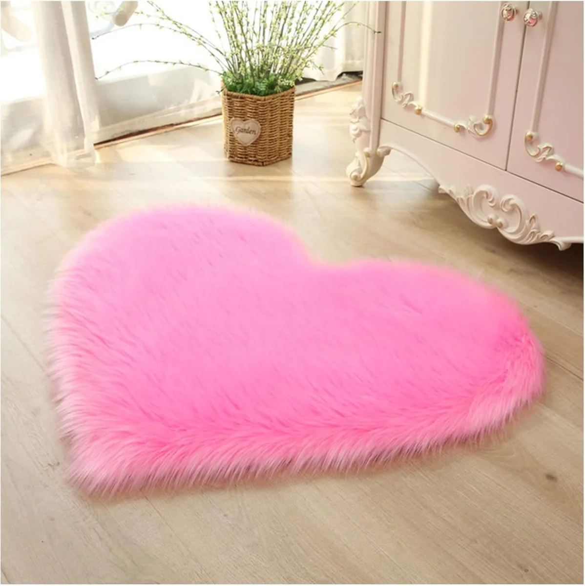 CF Custom Decorative Love Heart Shaped Shagy Fluffy Plush Bedroom Door Carpet Floor Faux Sheepskin Fur Area Rugs For Living Room