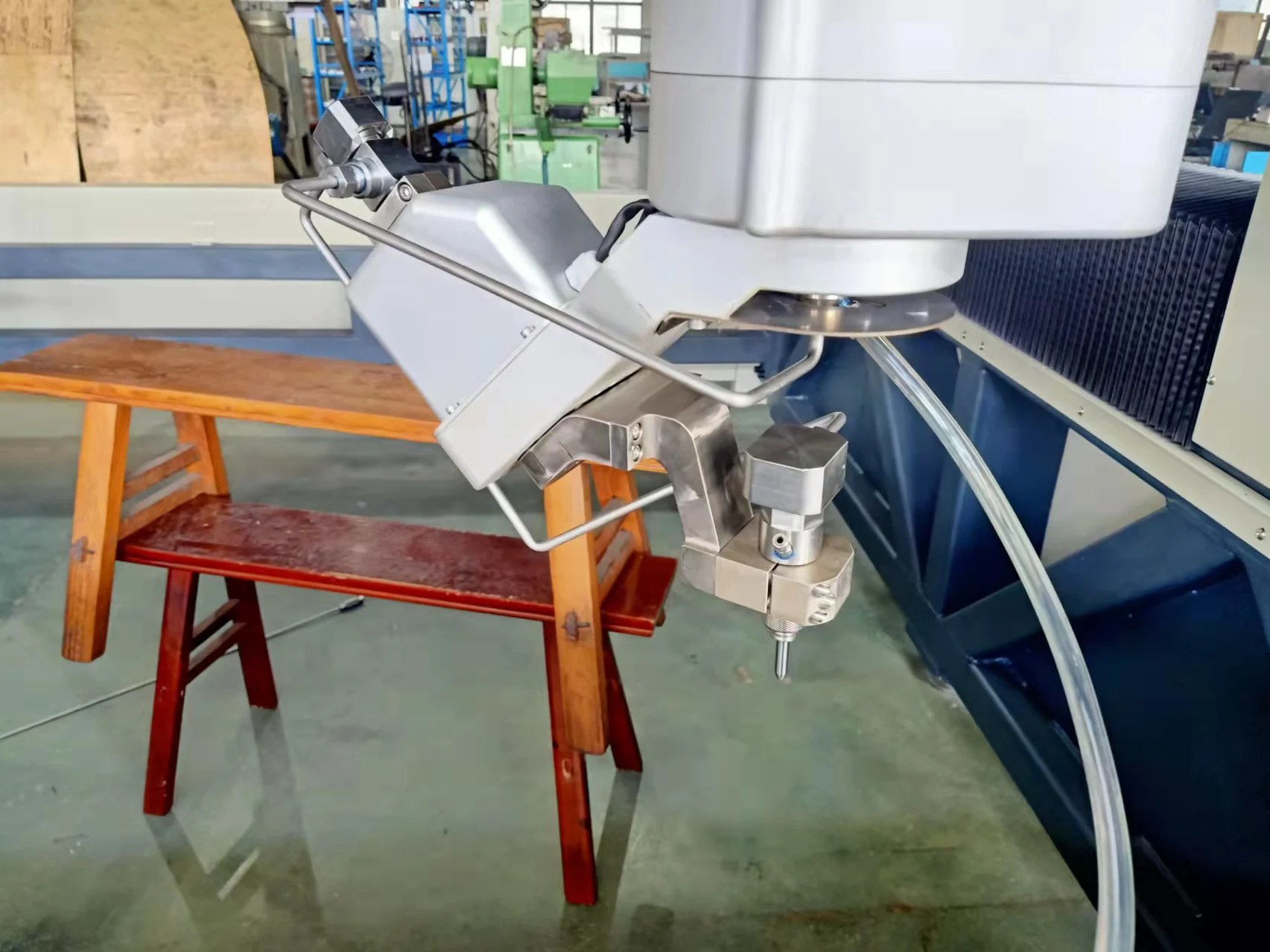 Waterjet cutting head big 5 axis dynamic cutting head CNC water jet machine 3D cutting metal glass stone