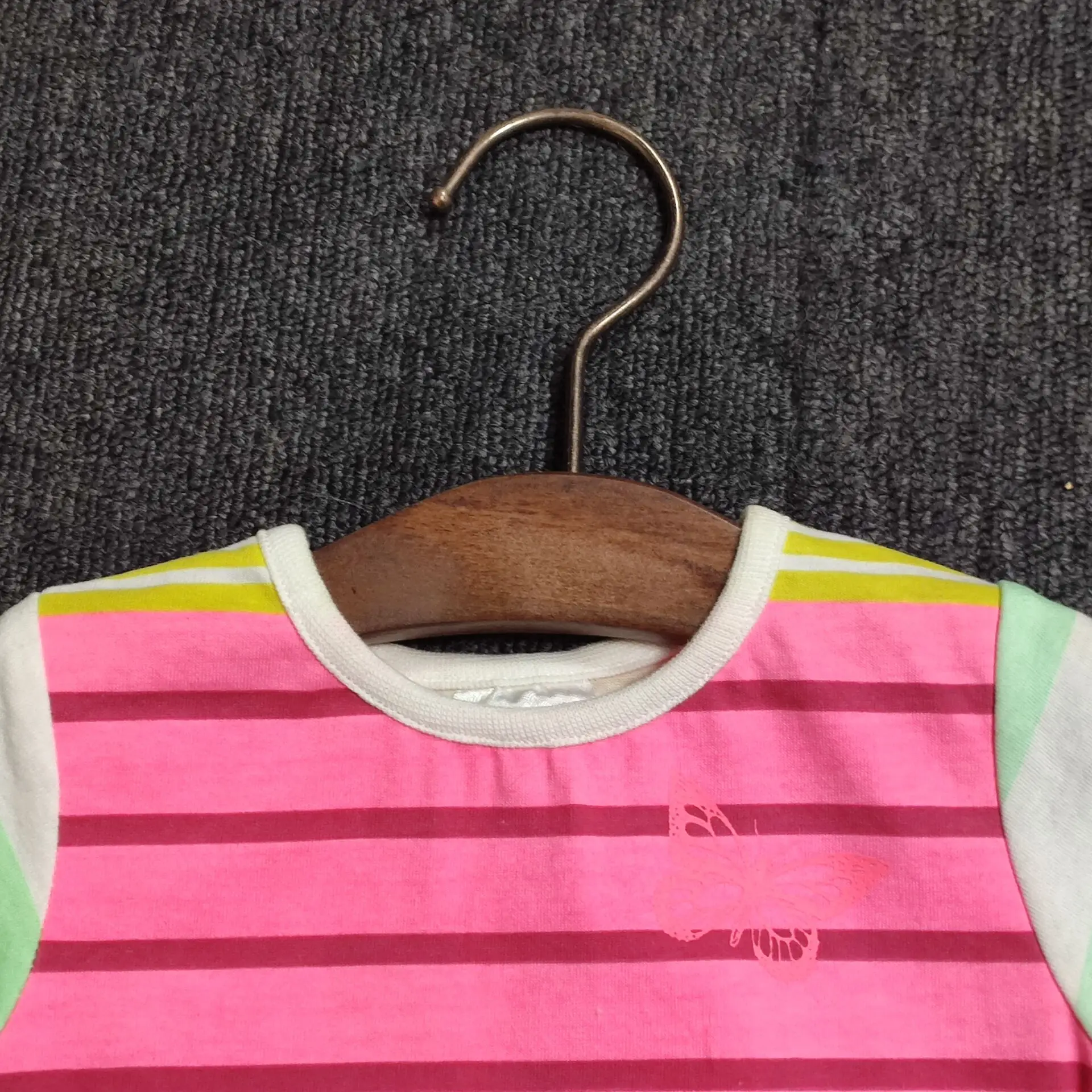 
Accept custom logo and design 100% cotton newborns baby girl t-shirts 