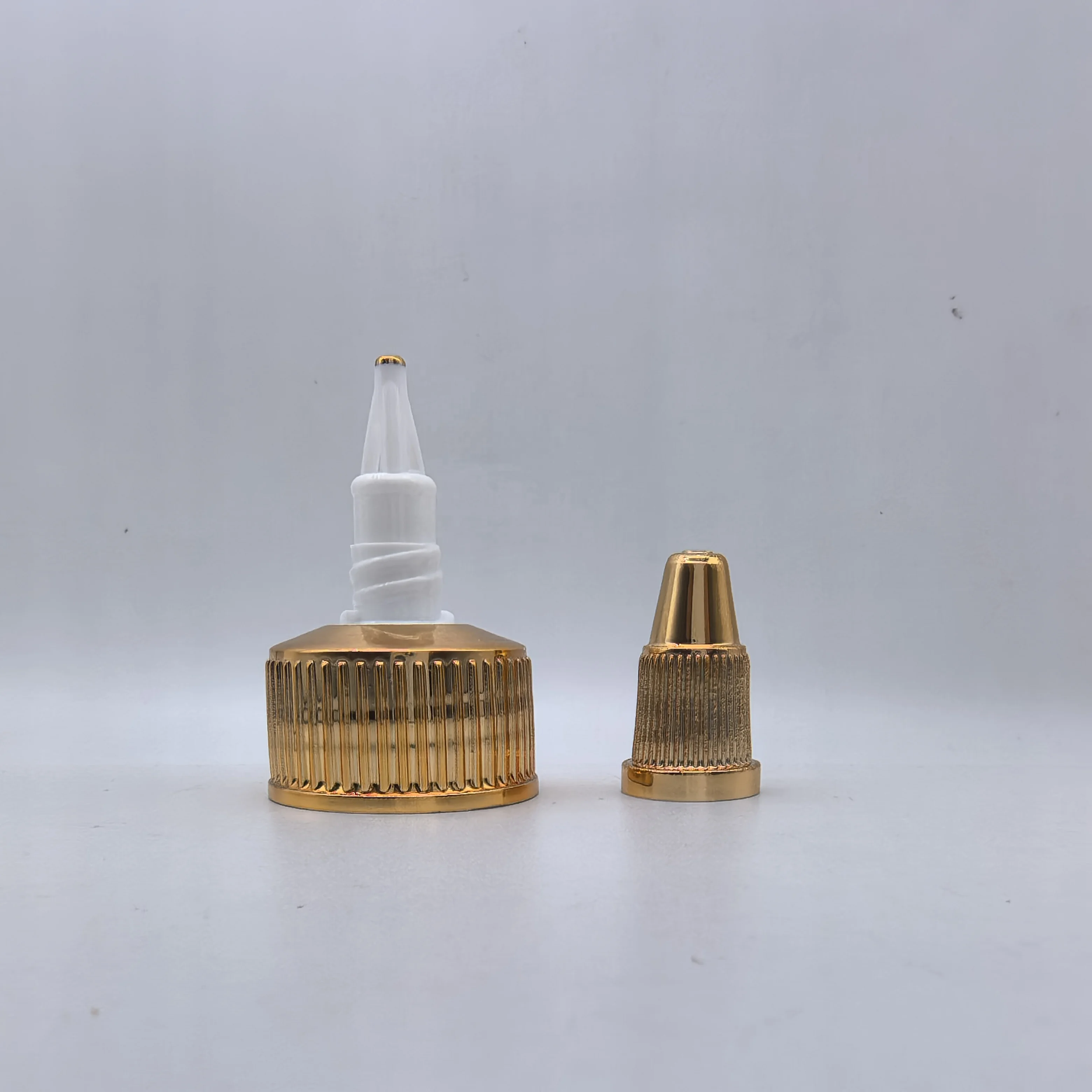 24-410 gold UV twist cap for squeeze bottle
