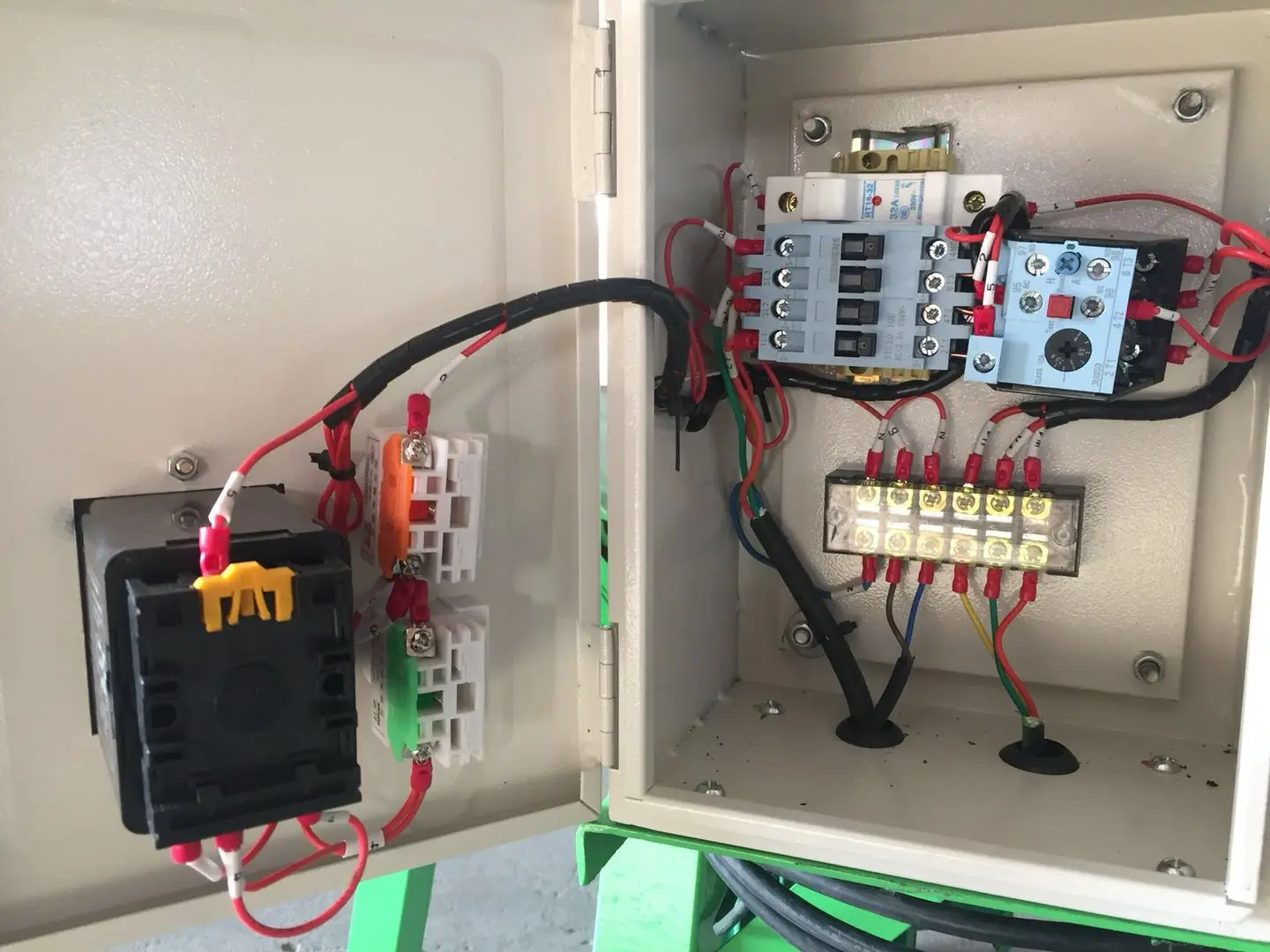 High Quality Vertical Color Mixer for PET/PE/PP/ABS