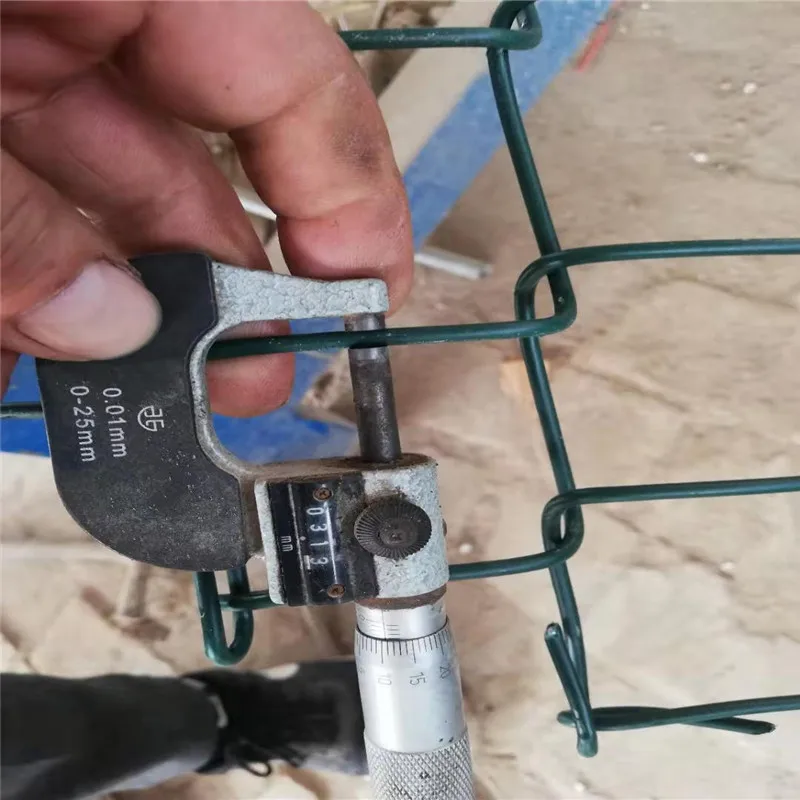 Search all supplier for PVC Coated Chain Link fence 70mm manufacture