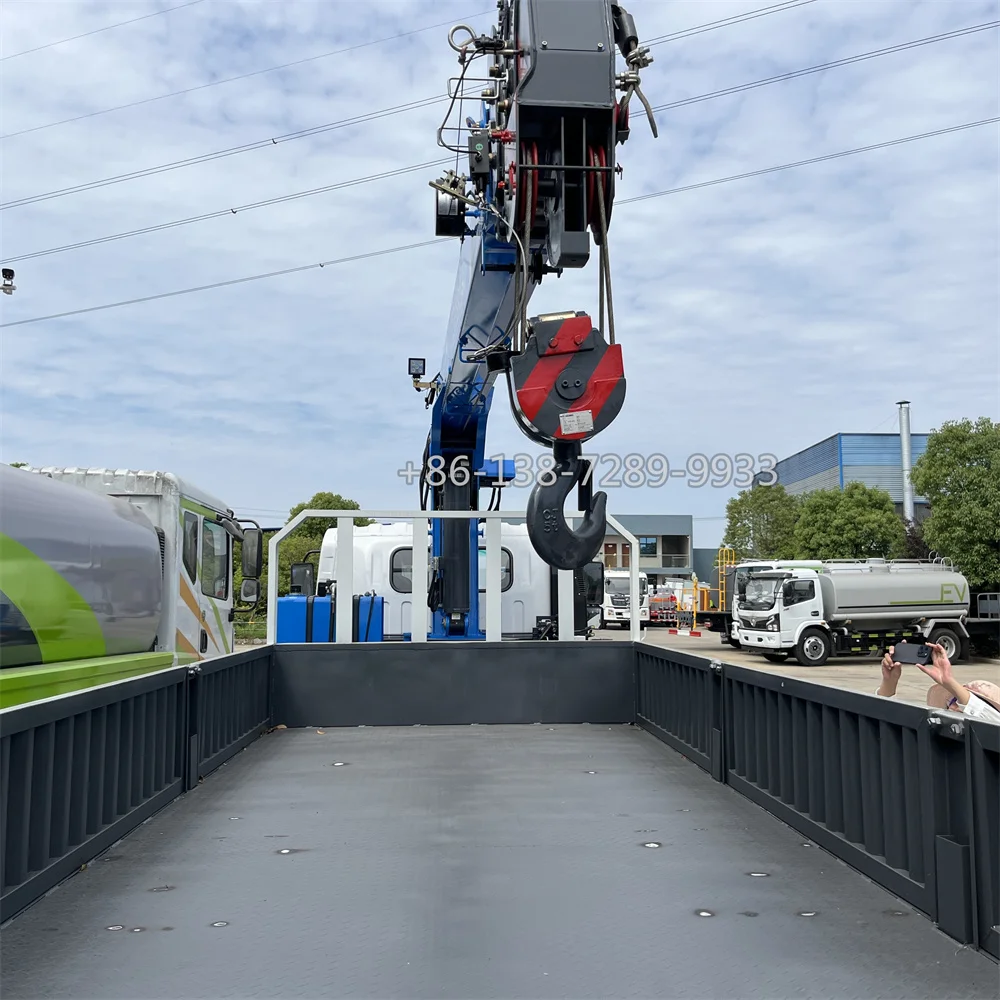 Japan Truck Mounted Cranes 4x4 4x2 4ton 5 tons Straight telescoping boom Arm Crane Truck